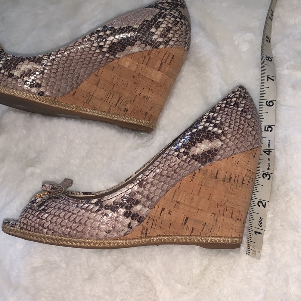 Prada heels - Picture 6 of 8